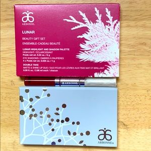 BNIB L.E Lunar Beauty Gift Set by Arbonne